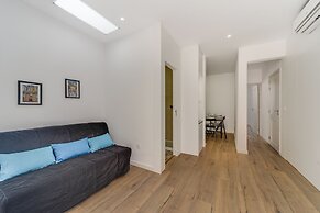 Alcantara 65 Riverside