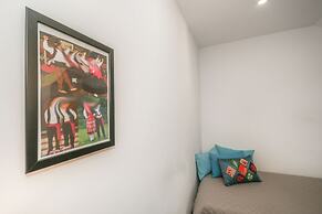 Alcantara 65 Riverside