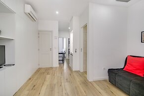 Alcantara 65 Riverside