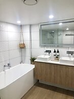 Oceania Beachside Holiday Apartments