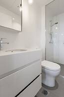 Trendy Melbourne 2 Bedroom Apartment by BnB Pro