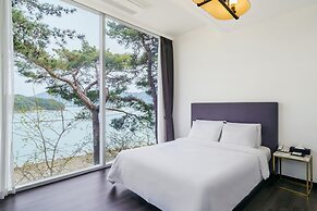 Goseong Hansan Marina Resort