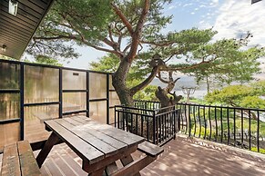 Goseong Hansan Marina Resort