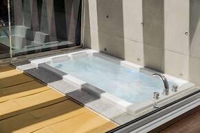 Goseong Hansan Marina Resort