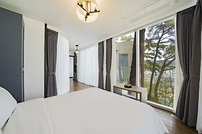 Goseong Hansan Marina Resort