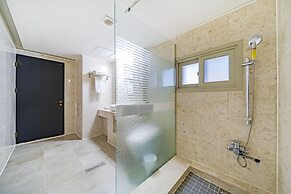 Goseong Hansan Marina Resort