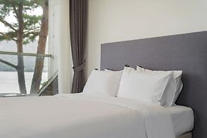 Goseong Hansan Marina Resort