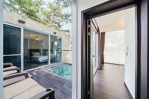 Goseong Hansan Marina Resort