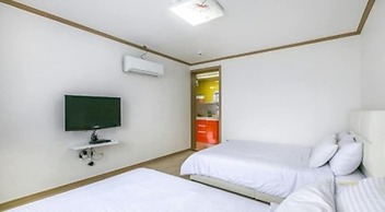 Geoje Beach Maru Pension