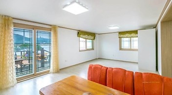 Geoje Beach Maru Pension