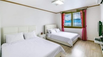 Geoje Beach Maru Pension