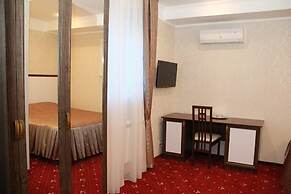 Lazurny Bereg Hotel