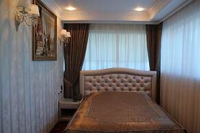 Lazurny Bereg Hotel