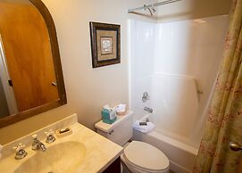 1br Ski-in, Ski-out At Okemo Mountain Lodge 1 Bedroom Condo by RedAwni