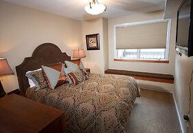 1br Ski-in, Ski-out At Okemo Mountain Lodge 1 Bedroom Condo by RedAwni