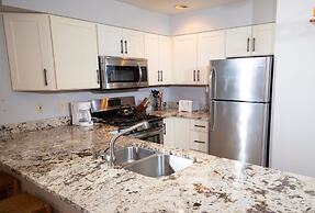 Modern & Updated Winterplace 3br- Sleeps 12 3 Bedroom Condo by RedAwni