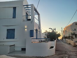 Captain Lazaros Villas