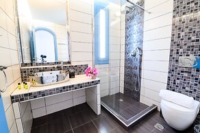 Captain Lazaros Villas