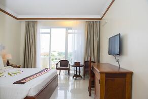 Pursat Riverside Hotel and Spa