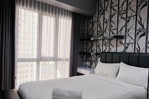 3BR Apartment with Pool View at M-Town Residence