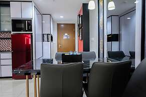 3BR Apartment with Pool View at M-Town Residence