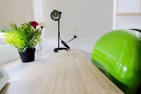 City View Studio at Springwood Residence