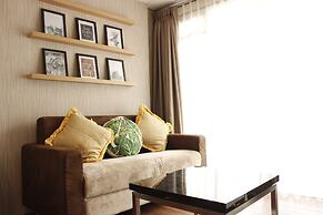 Classic 2BR Apartment At Gateway Pasteur near Exit Toll