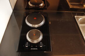 Classic 2BR Apartment At Gateway Pasteur near Exit Toll