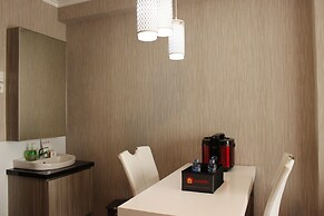 Classic 2BR Apartment At Gateway Pasteur near Exit Toll