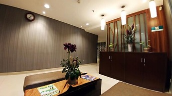 Comfy 1BR Apartment at Cosmo Terrace