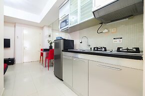 Comfy 1BR Apartment at Cosmo Terrace