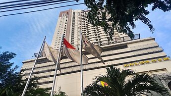 Comfy 1BR Apartment at Cosmo Terrace