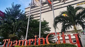 Comfy 1BR Apartment at Cosmo Terrace