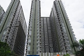 Comfy 2BR Apartment at Grand Asia Afrika Residence