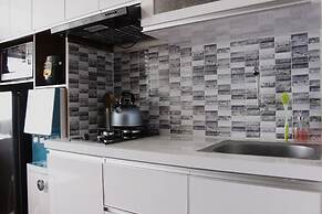 Comfy 2BR Apartment at Grand Asia Afrika Residence