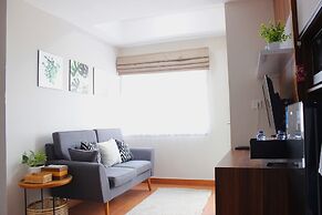 Comfy 2BR Apartment at Grand Asia Afrika Residence