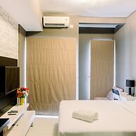 Comfy Studio Apartment @ Skylounge Tamansari
