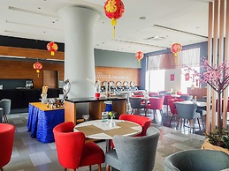 Comfy Studio Apartment @ Skylounge Tamansari