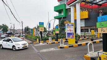 Elegant Studio Bassura Apartment