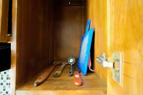 Elegant Studio Bassura Apartment