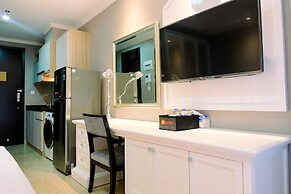 Elegant Studio Menteng Park Apartment