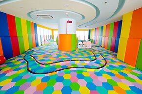 Elegant Studio Menteng Park Apartment