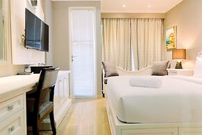 Elegant Studio Menteng Park Apartment