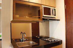 Gorgeous 2BR Apartment at Gateway Pasteur near Exit Toll