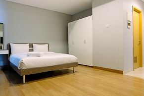 Homey Studio Room at Capitol Suites