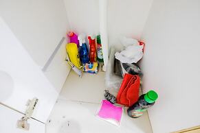 Simple Furnished Studio 19 Avenue Apartment