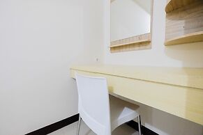 Simple Furnished Studio 19 Avenue Apartment