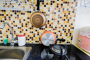 Simple Furnished Studio 19 Avenue Apartment