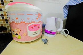 Simple Furnished Studio 19 Avenue Apartment