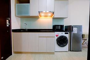 Simply Modern Studio Menteng Park Apartment